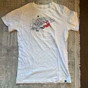 boys XL quicksilver santa tshirt